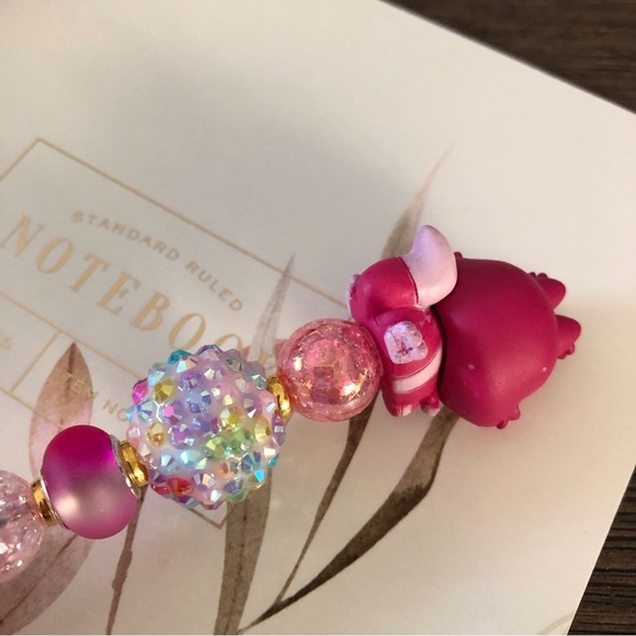 Disney doorables: Alice in Wonderland: Cheshire Cat handmade beaded pen - Picture 3 of 3